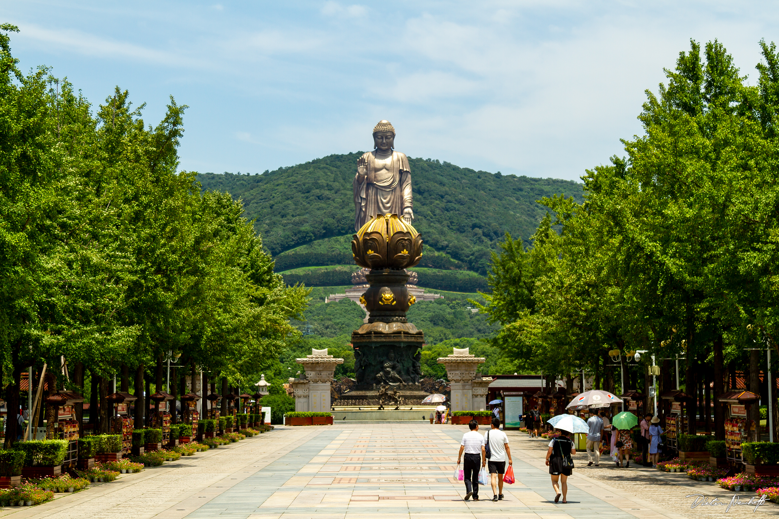 Wuxi - Lingshan Buddhist Scenic Spot